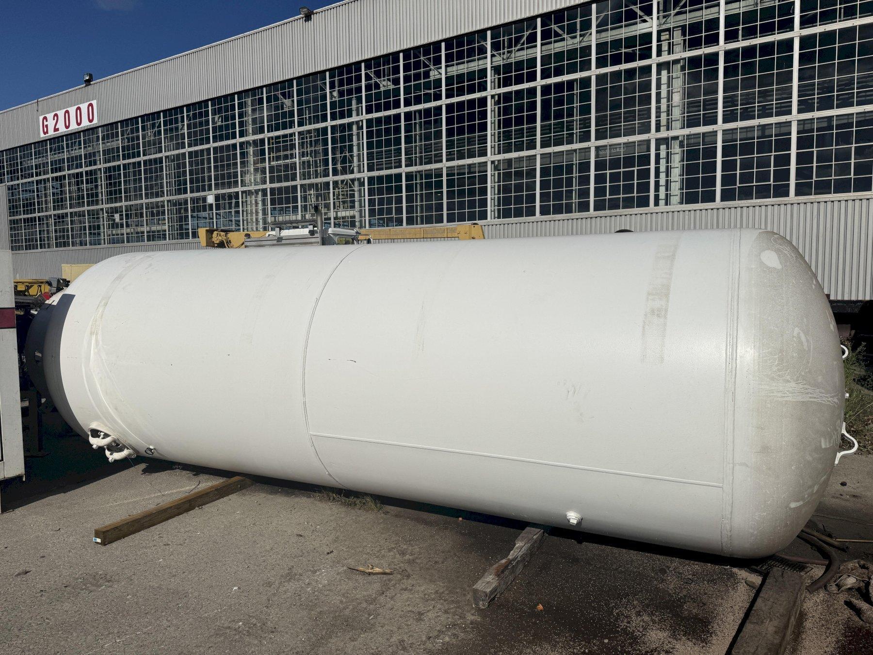 3,800 GALLON AIR SURGE TANK. STOCK # 0888425