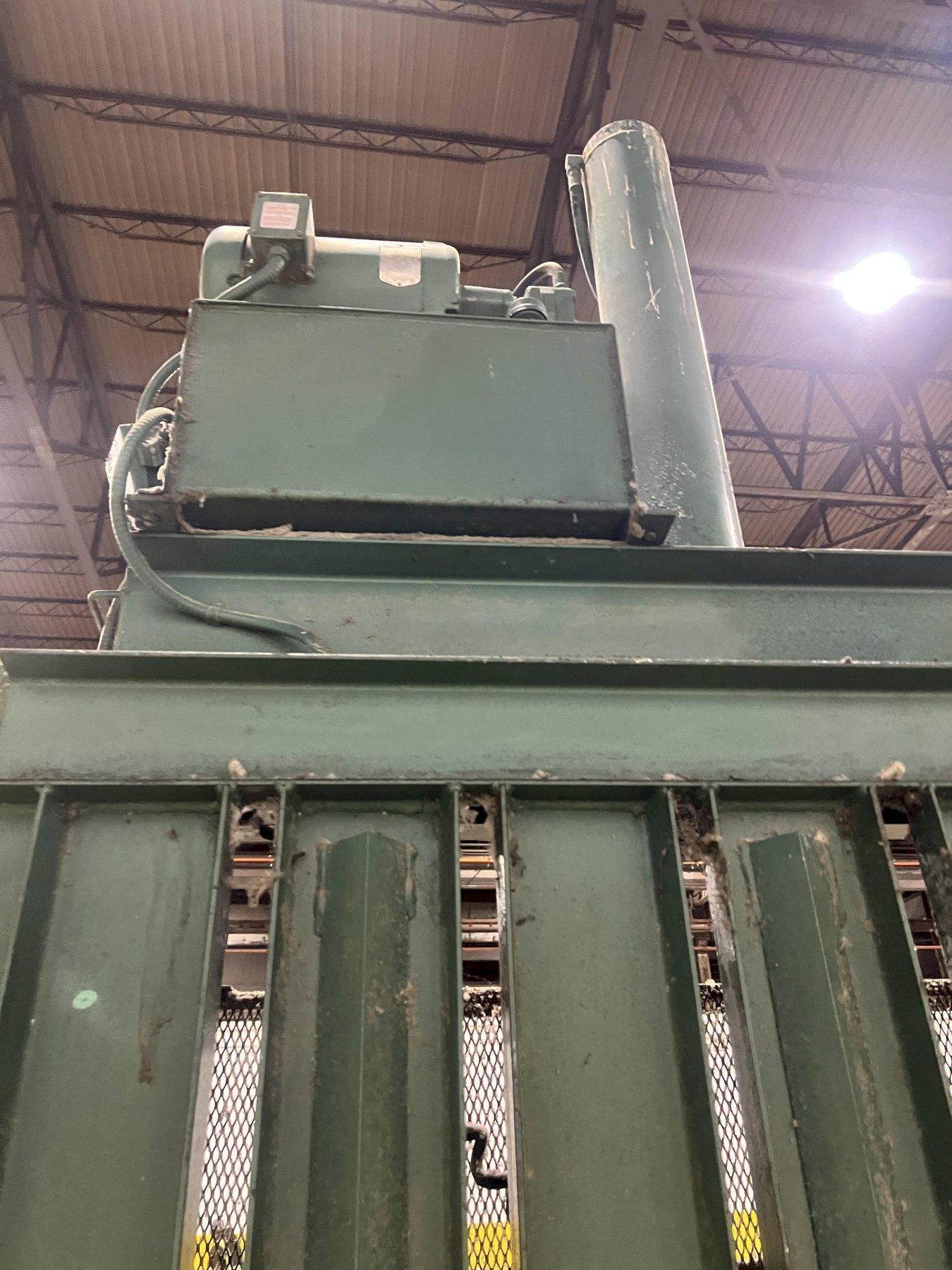 60" X 30" SELCO MODEL #V5HD VERTICAL HYDRAULIC CARDBOARD BALER