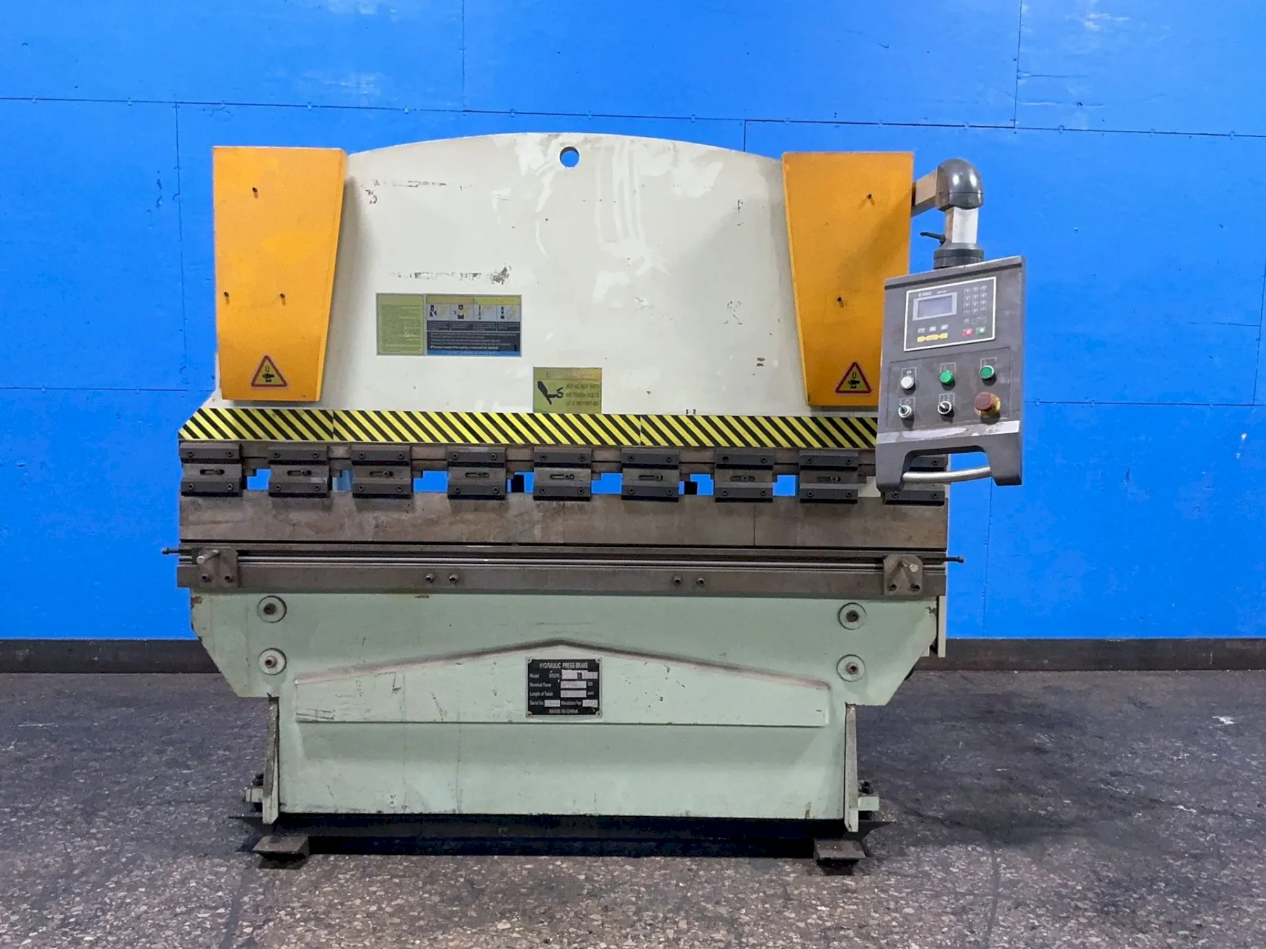 HYDRAULIC PRESS BRAKE   -  WC67K-44/2000