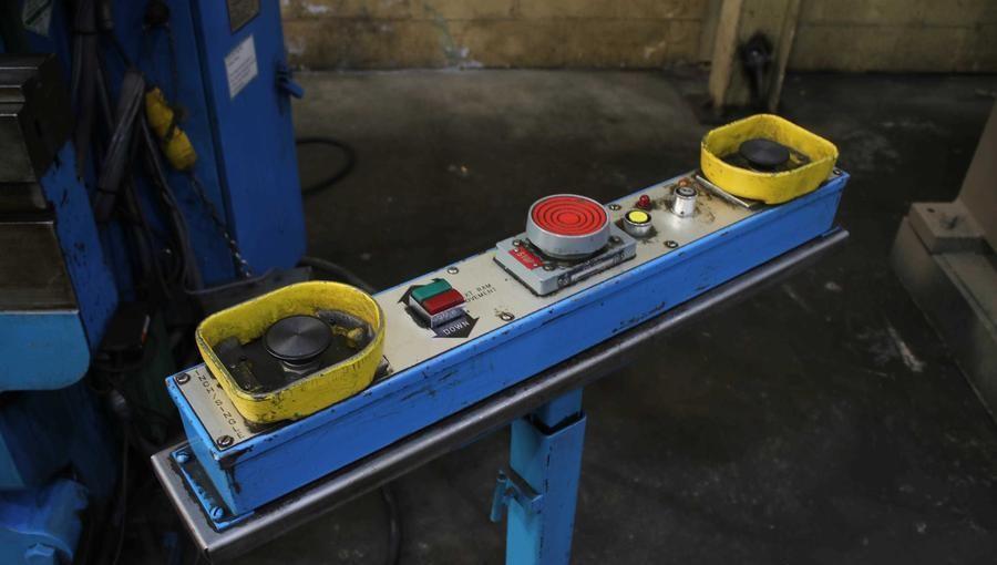 175 TON X 12' CINCINNATI MODEL 175X10 CB HYDRAULIC PRESS BRAKE
