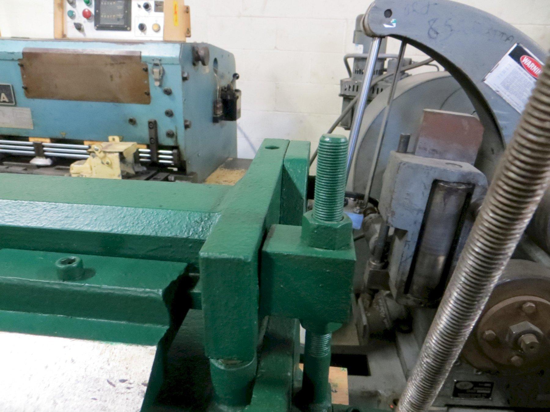 16 Ga x 2 ft Chicago Box & Pan Brake Model BB-2