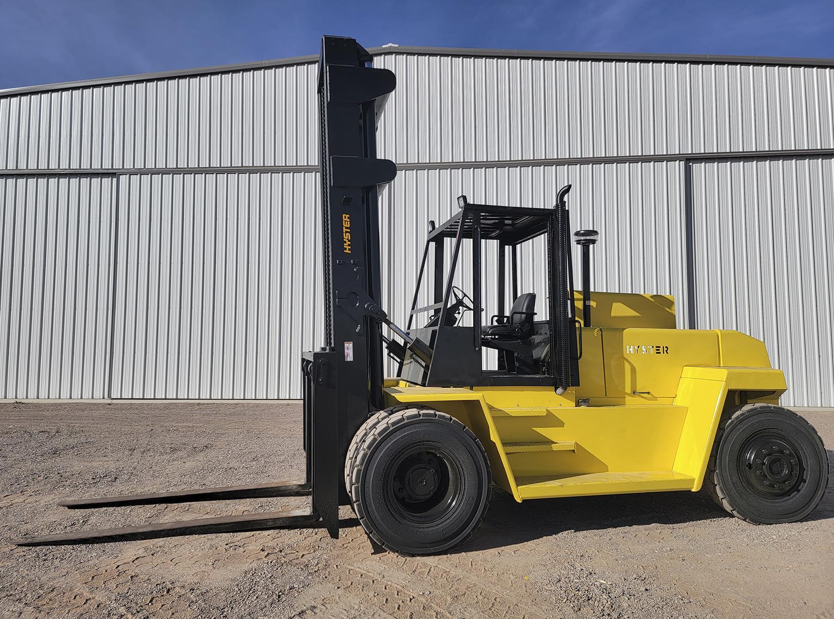 36,000 LB. HYSTER H360 FORKLIFT