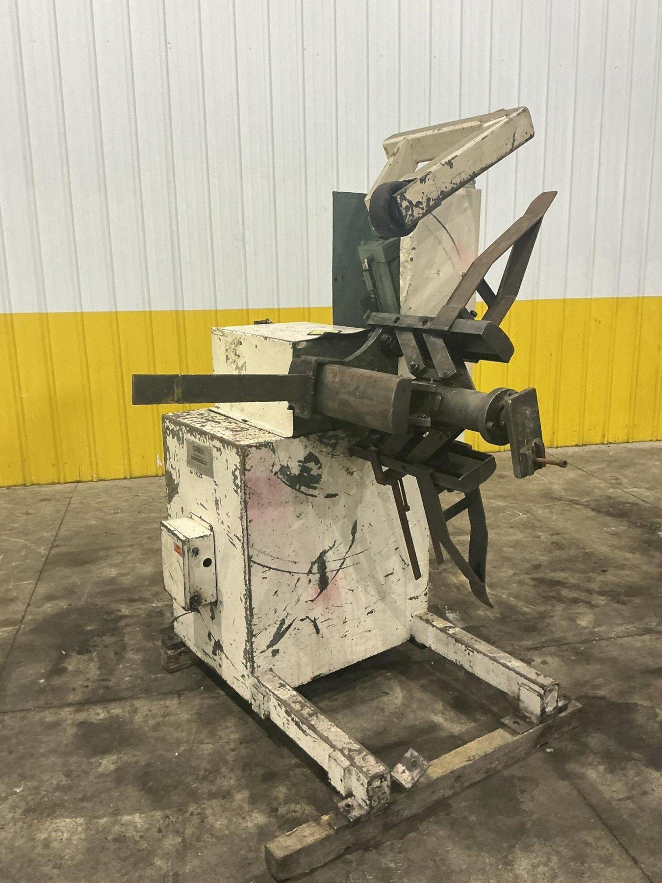 2,500 LBS X 12" DALLAS MODEL #15763E  MOTORIZED UNCOILER COIL REEL : YOBRO #25361