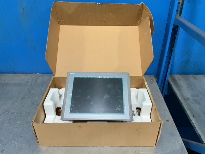 SIEMENS 15" SIMATIC MULTI PANEL OPERATOR PANEL  -  6AV6644-0AB01-2AX0