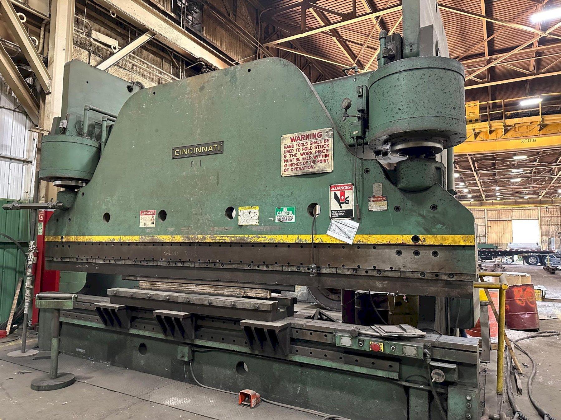 1,000 TON x 16' CINCINNATI HYDRAULIC PRESS BRAKE: STOCK #23424