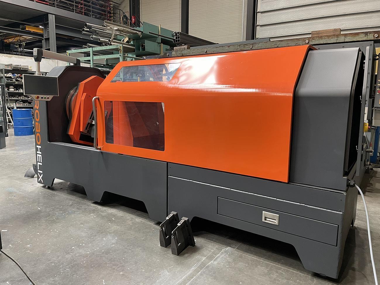 Robohelix - RX250 CNC spiral blade forming machine