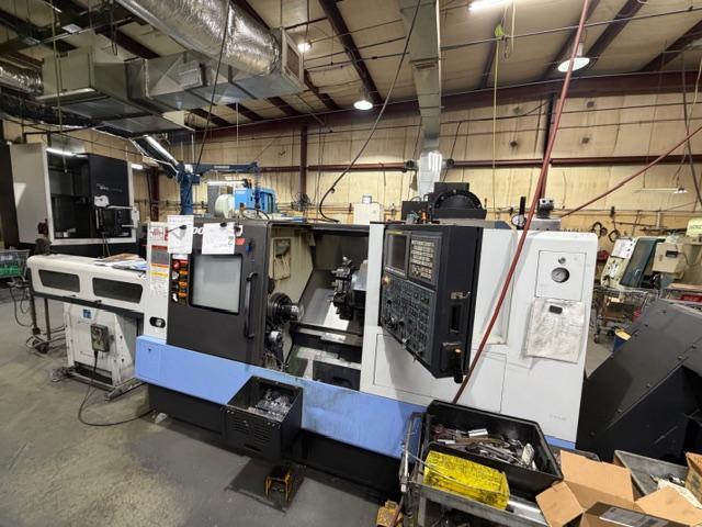 Doosan Puma 240C CNC Lathe, 2013 – LNS Barfeed, Royal Collet Chuck, LNS Chip Conveyor