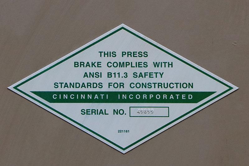 135 TON x 10 FT CINCINNATI HYDRUALIC PRESS BRAKE, MODEL: 135CBIIx8