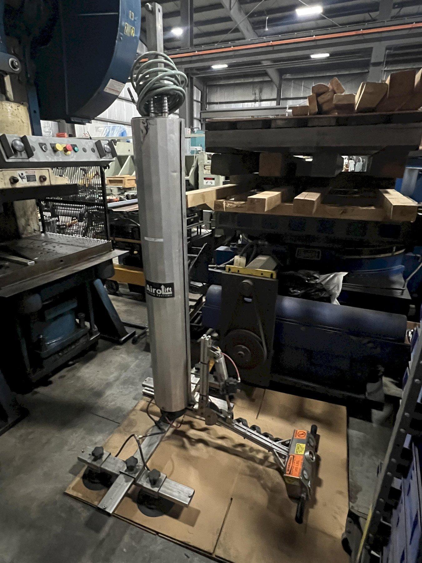 100 LB. AIROLIFT VACUUM SHEET LIFTER, 24" X 36", 4 PADS