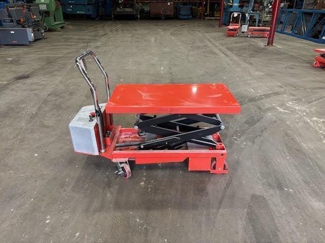 1 - PREOWNED ULINE BATTERY OPERATED LIFT TABLE, MODEL #: H-3767, S/N: 22051436-005T