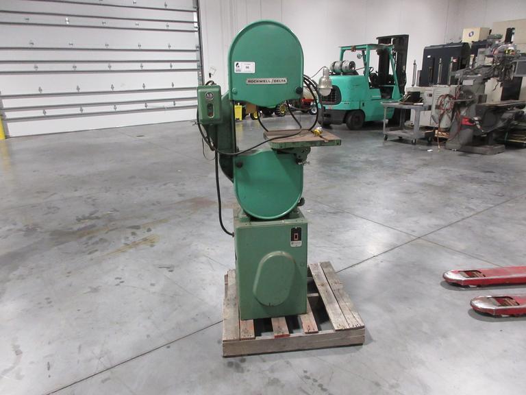 Rockwell/Delta 28-380, 14" Wood and Metal Cutting Vertical Bandsaw- Auction Item