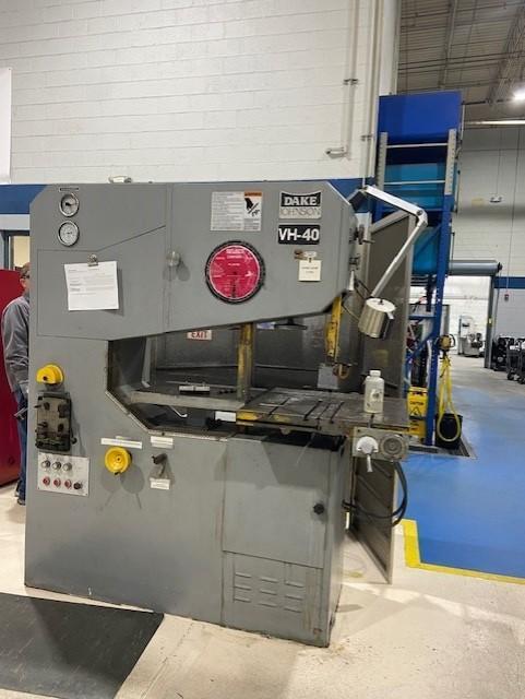 40" DAKE JOHNSON MODEL #VH-40 VERTICAL BAND SAW: STOCK #26286