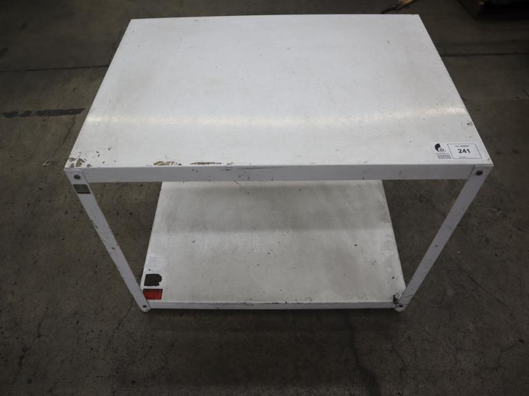 Artograph Metal Table w Lower Shelf- Auction Item