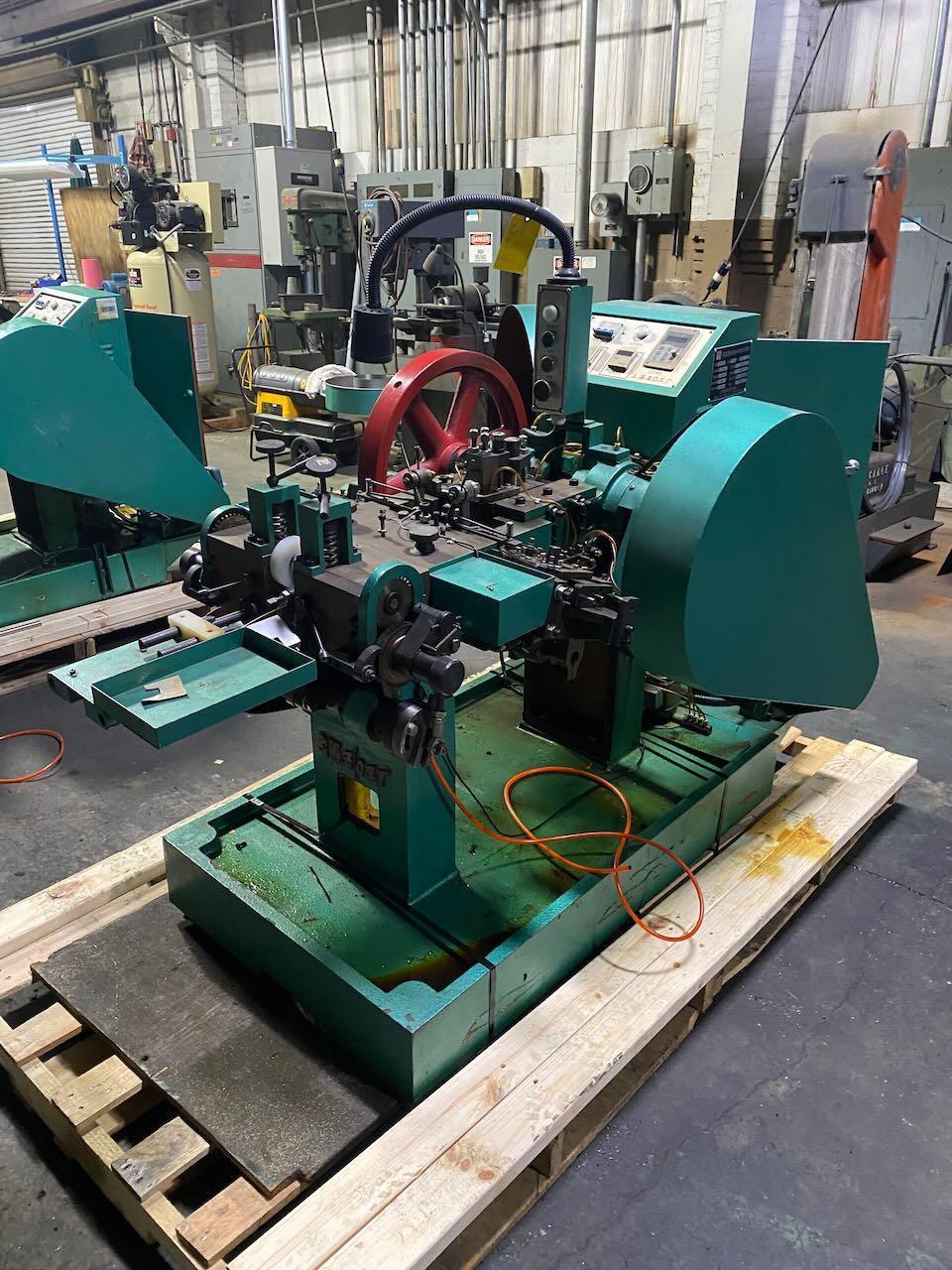 1/8" Shanghai Wuling Model SD-30 Bi-Metal Contact Heading Machine