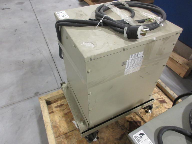 REX Manufacturing DC11BS1/E4 Transformer On Wheel Base- Auction Item