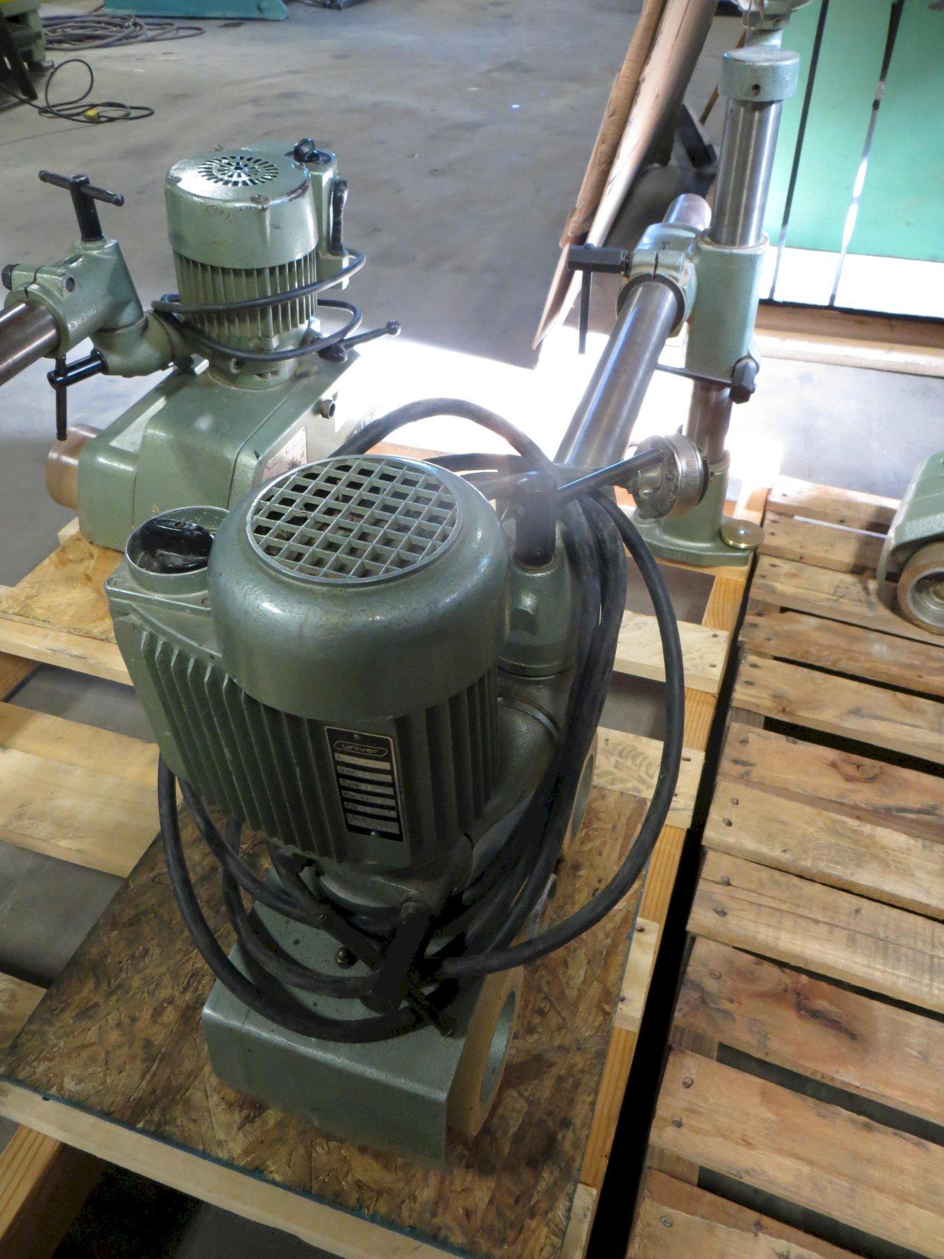 Univer Powerfeed 3 Roll Model 250-S with Mounting Shoe