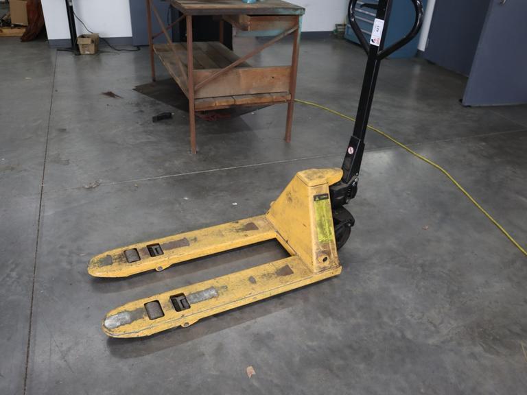 ULINE H-1366 Pallet Jack, 36" Long Forks, 20.5" Width of Forks- Auction Item