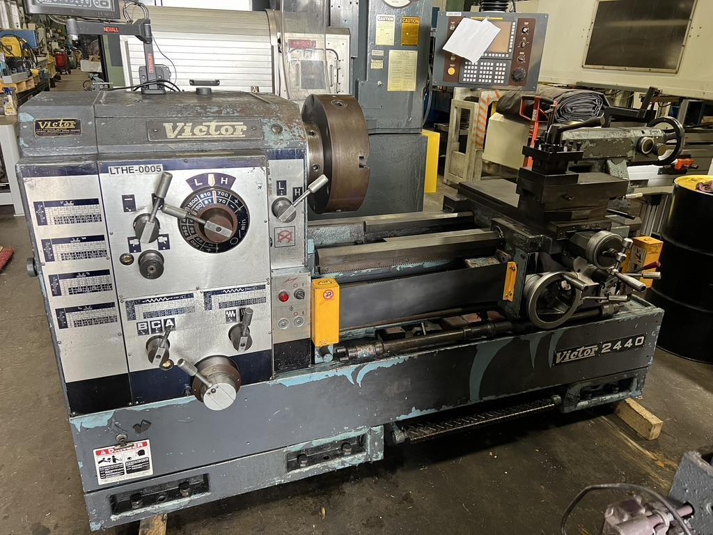 24" x 40" VICTOR ENGINE LATHE, MODEL 2440, 16" 3-JAW CHUCK, DRO, 1993