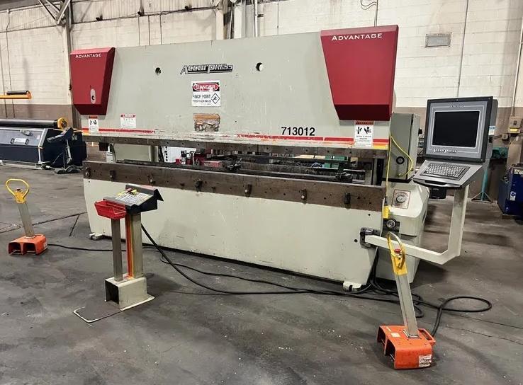 2007 Accurpress Advantage 713012 Hydraulic Press Brake (#5743)