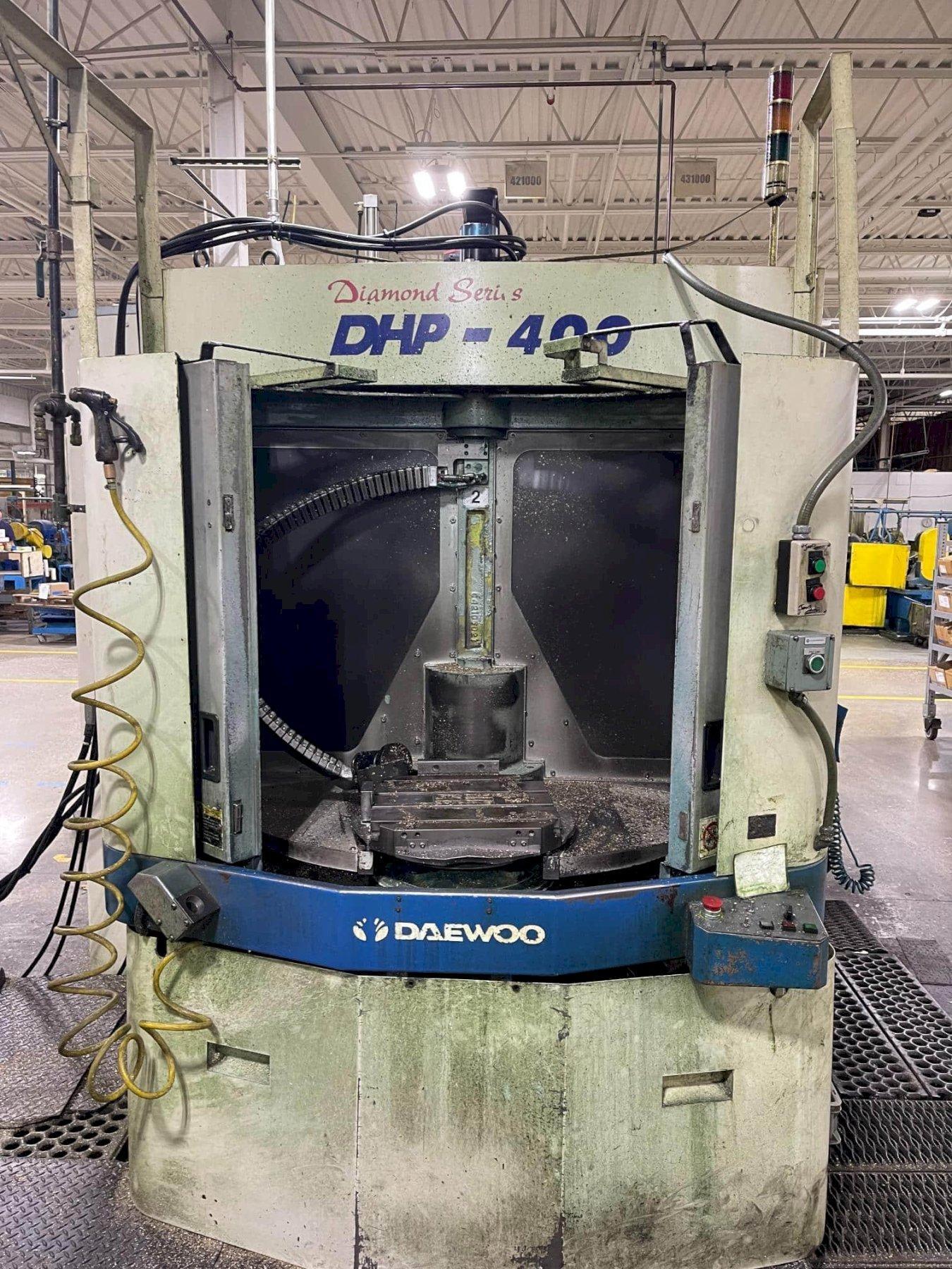 Daewoo DHP-400 HMC, 2002 – Fanuc Control, Chip Conveyor