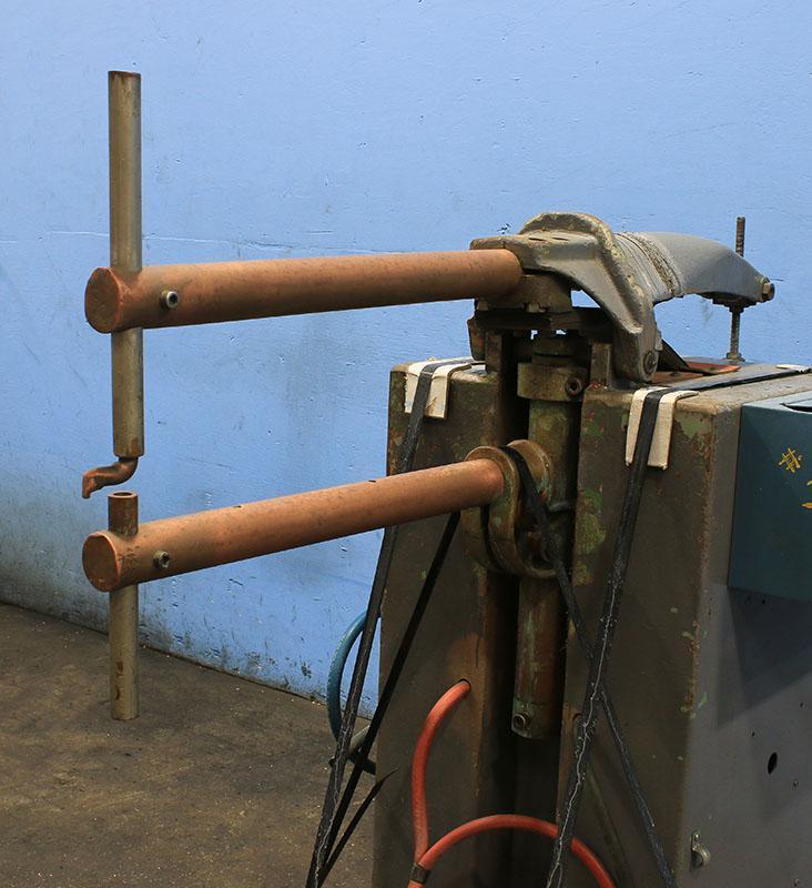 30 KVA AMERICAN INDUSTRIAL ROCKER TYPE SPOT WELDER MODEL AR 33-24