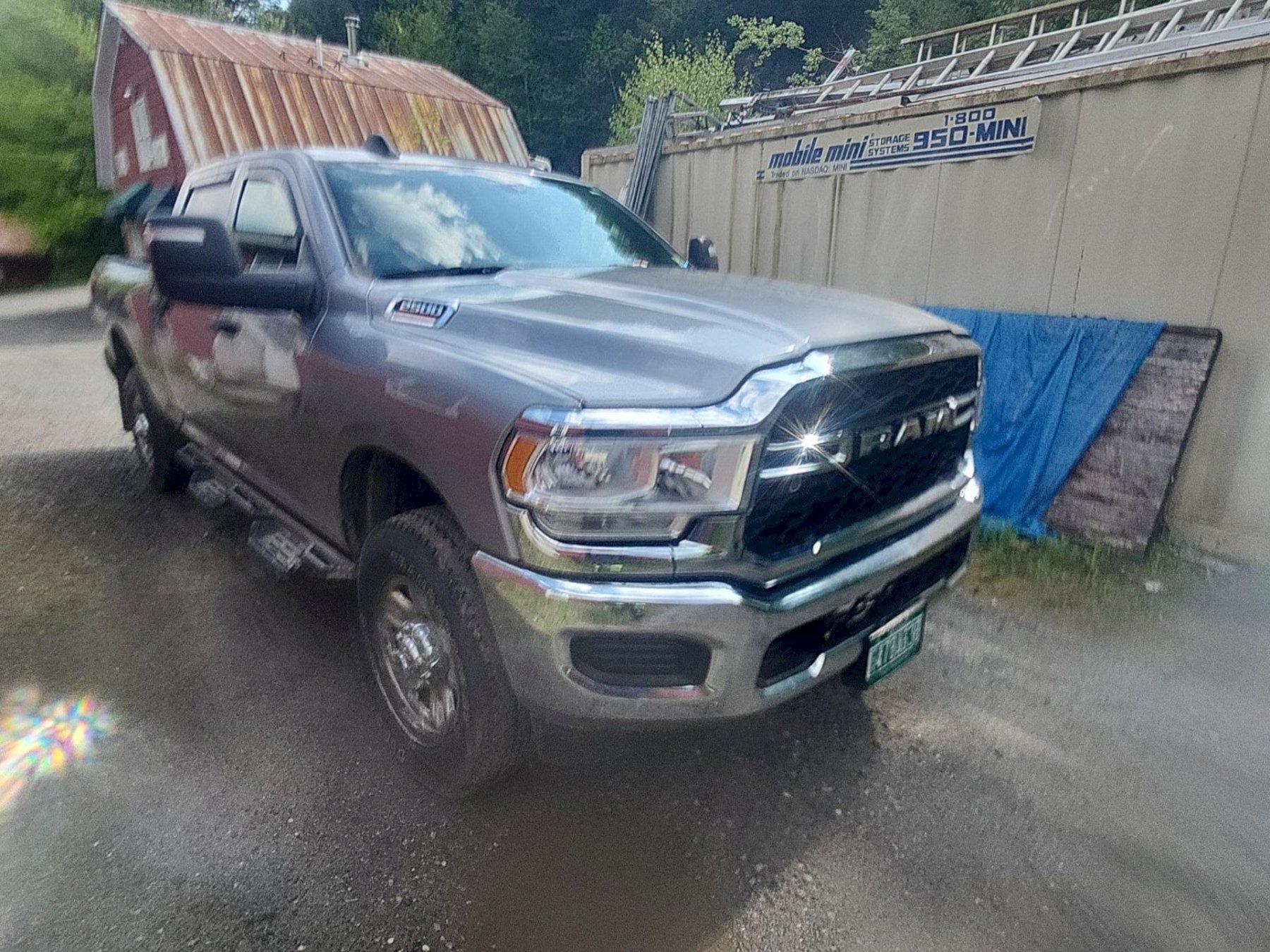 Ram 2500 Tradesman Crew Cab 4×4 Pickup, 2024 – 17,285 Miles, Heavy Duty 3/4-Ton Work Truck