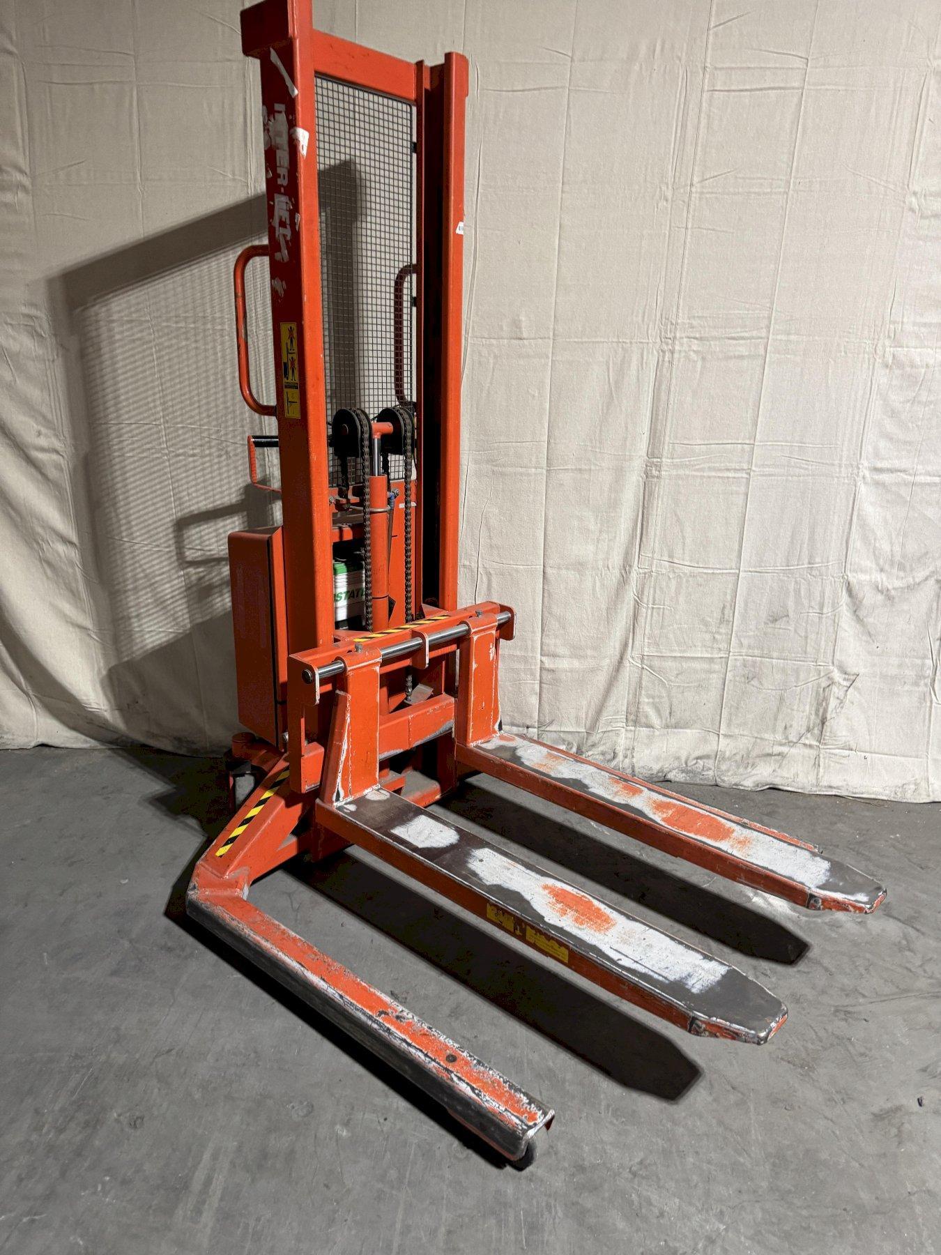 Straddle Stacker Powered Lift Pallet - 2200 lb Capacity, Lifts to 61 Inches