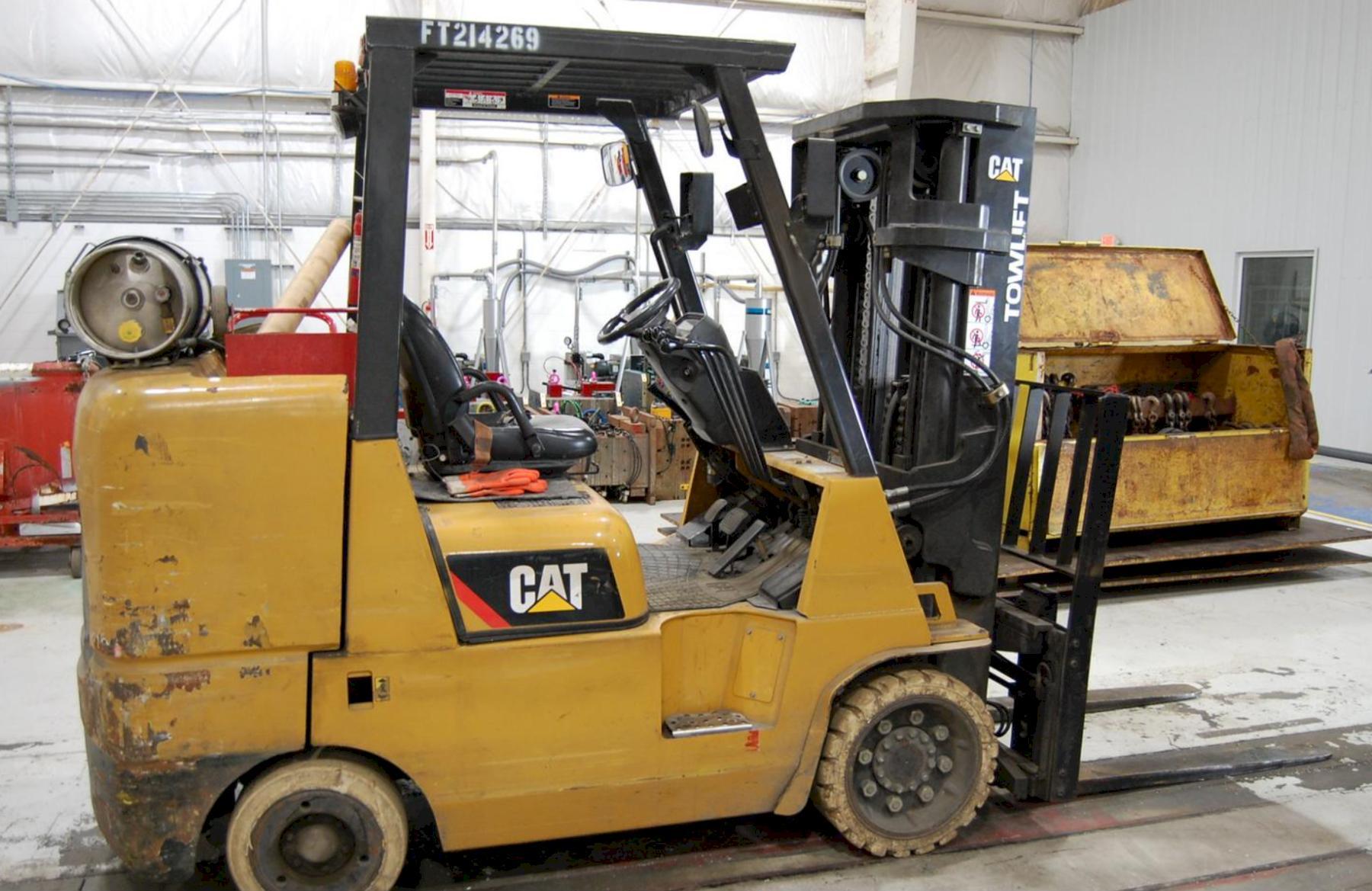 CAT MODEL #GC45KSWB LP GAS FORKLIFT W/ RICE LAKE INTEGRATED SCALE SYSTEM: YOBRO #25942