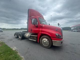 Freightliner Cascadia 125 Day Cab, 2018 – Detroit DD15, 10-Speed Manual