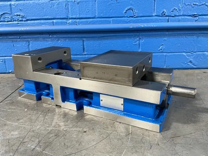 KURT 6” VISE  -  3600V