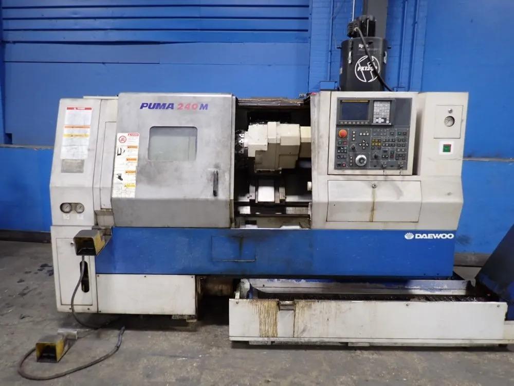 2004 Doosan Daewoo Puma 240MC CNC Lathe For Sale