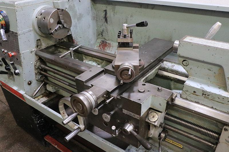 15" x 30" CLAUSING-COLCHESTER ENGINE LATHE MODEL: 8030