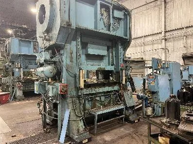 250 Ton Minster  E2 250 60-44 Press  300 SPM