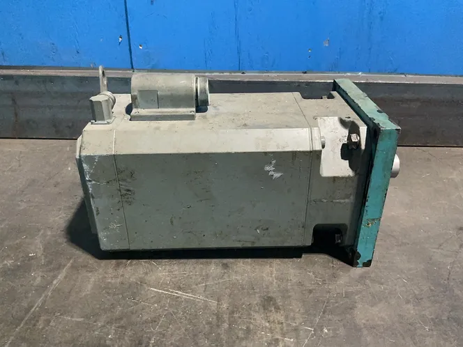 SIEMENS SERVO MOTOR   -  1FT6105-1AC71-4AG1