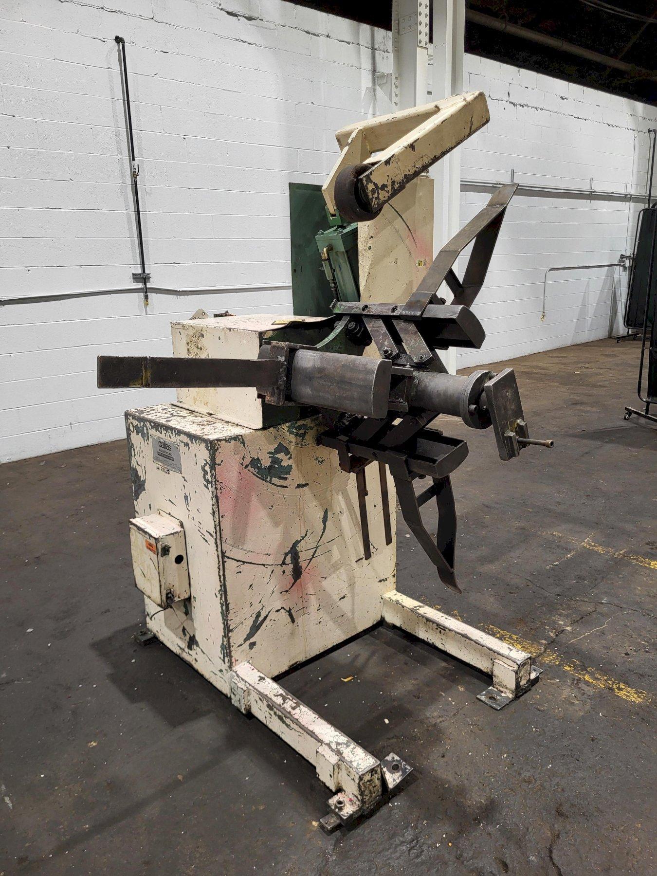 2,500 LBS X 12" DALLAS MODEL #15763E COIL REEL UNCOILER: YOBRO #25361