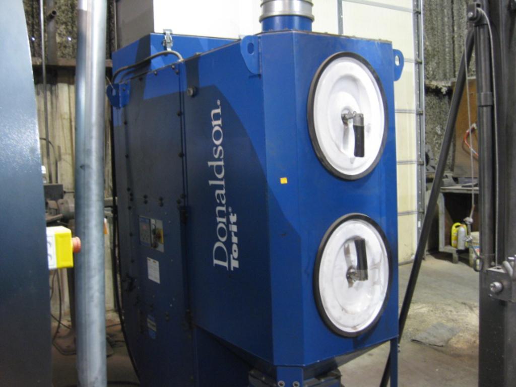 1 - PREOWNED DONALDSON TORIT DUST COLLECTOR, MODEL #: DFO 2-2, S/N: 10211424 - L1