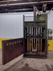 60" X 30" X 48" SELCO MODEL #V5-HD HYDRAULIC VERTICAL BALER