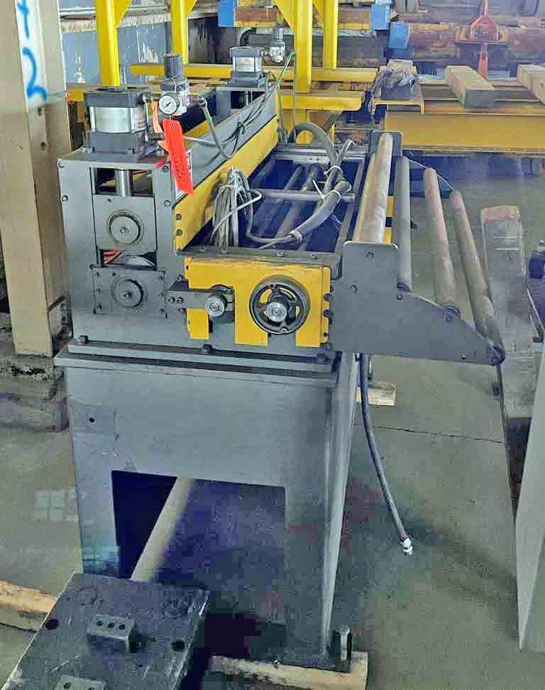 Feeder, Servo, G. Macicania, 48" x 0.075"