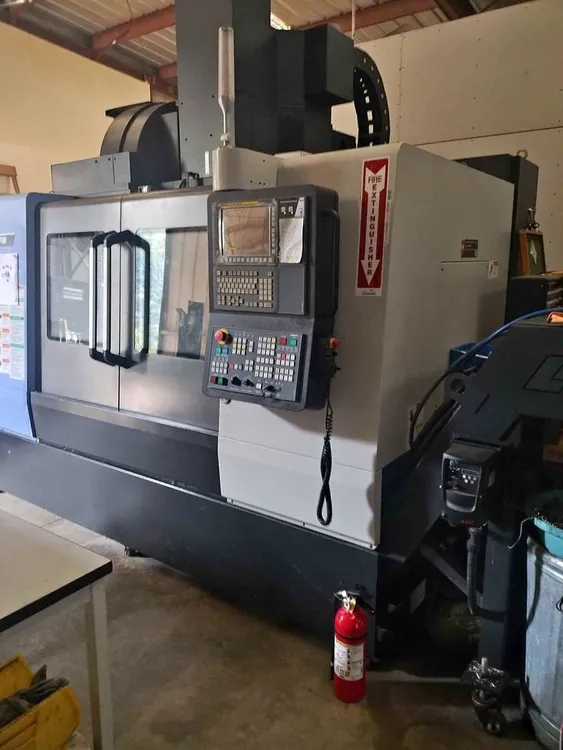 DOOSAN DNM 5700 VERTICAL MACHINING CENTER