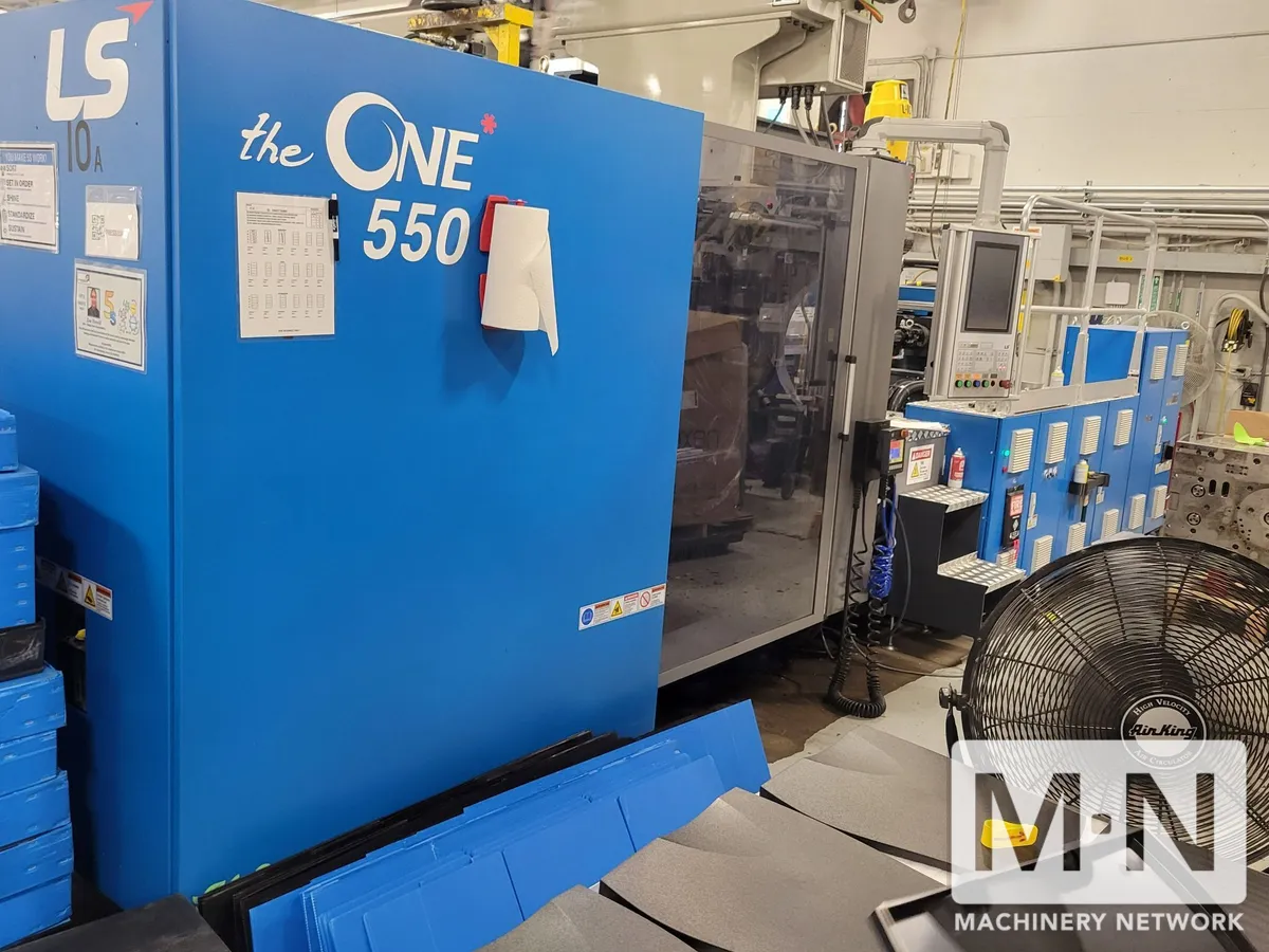 550 TON 62.9 OZ LS MTRON MODEL ONE 550i30 SERVO HYDRAULIC INJECTION MOLDING MACHINE MFG 2022 (2) AVAILABLE LOW HOURS