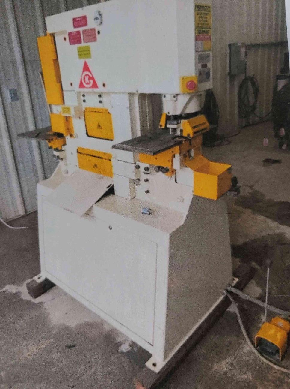 65 TON GEKA BENDICROP 60-S HYDRAULIC DUAL STATION IRONWORKER