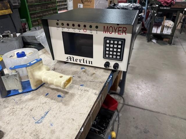 NEW MOYER MERLIN GAGE BOX
