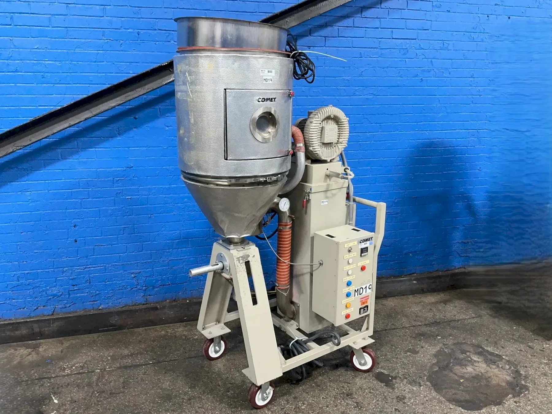 COMET MATERIAL DRYER SILO  -  SD65
