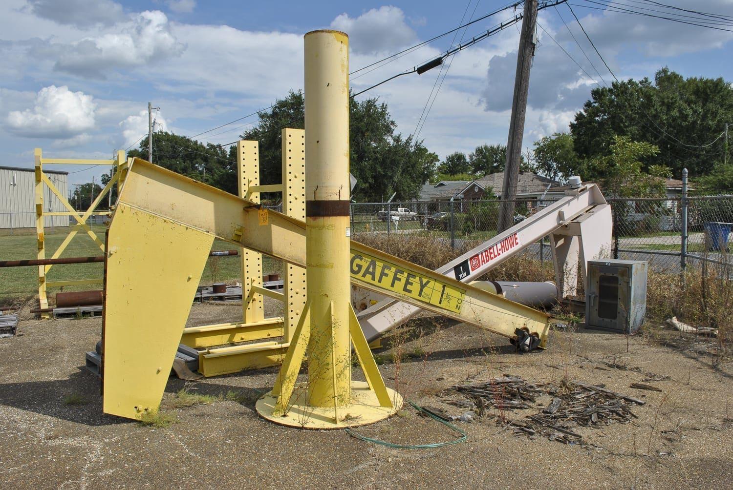 1 - PREOWNED GAFFEY 1-1/2 TON JIB CRANE