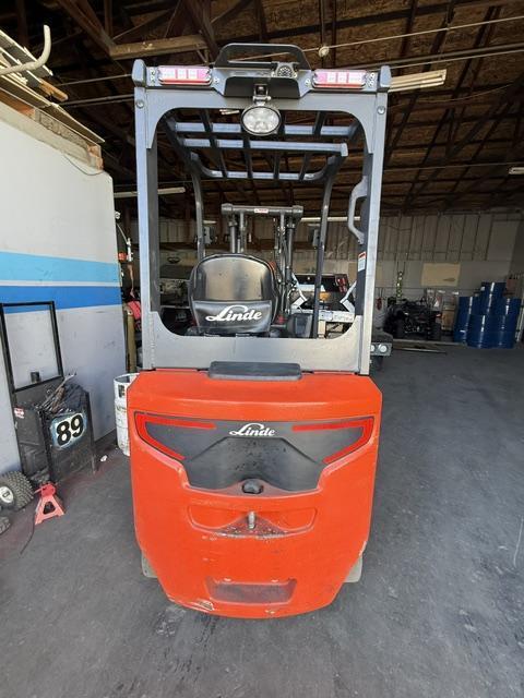 Linde E25C Electric Forklift w/ Hawker PTO MOD 3 Charger, 2018