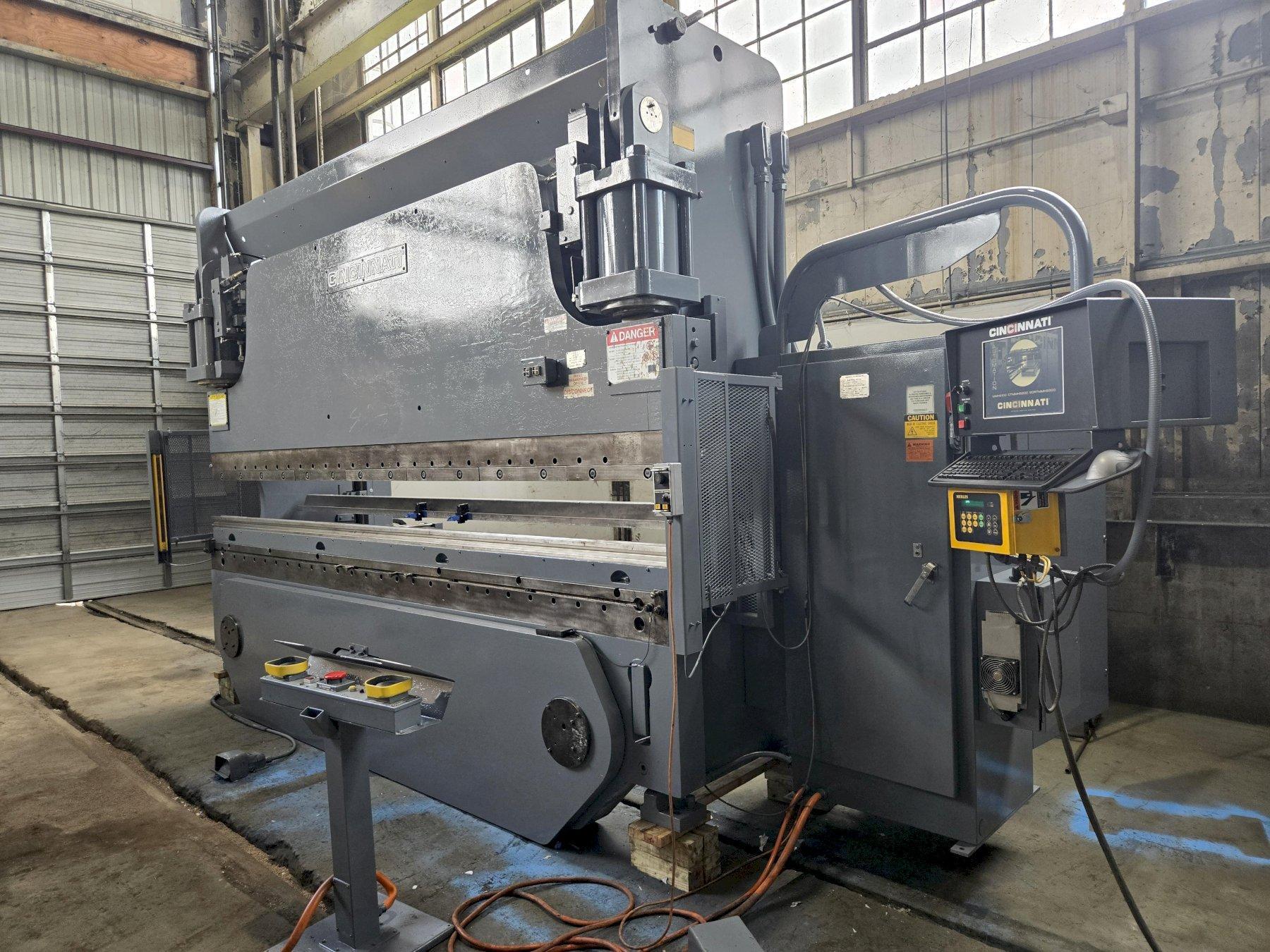 230 TON X 14' CINCINNATI 230AFX12 AUTOFORM HYDRAULIC PRESS BRAKE WITH UPGRADED CONTROL. STOCK # 0112226