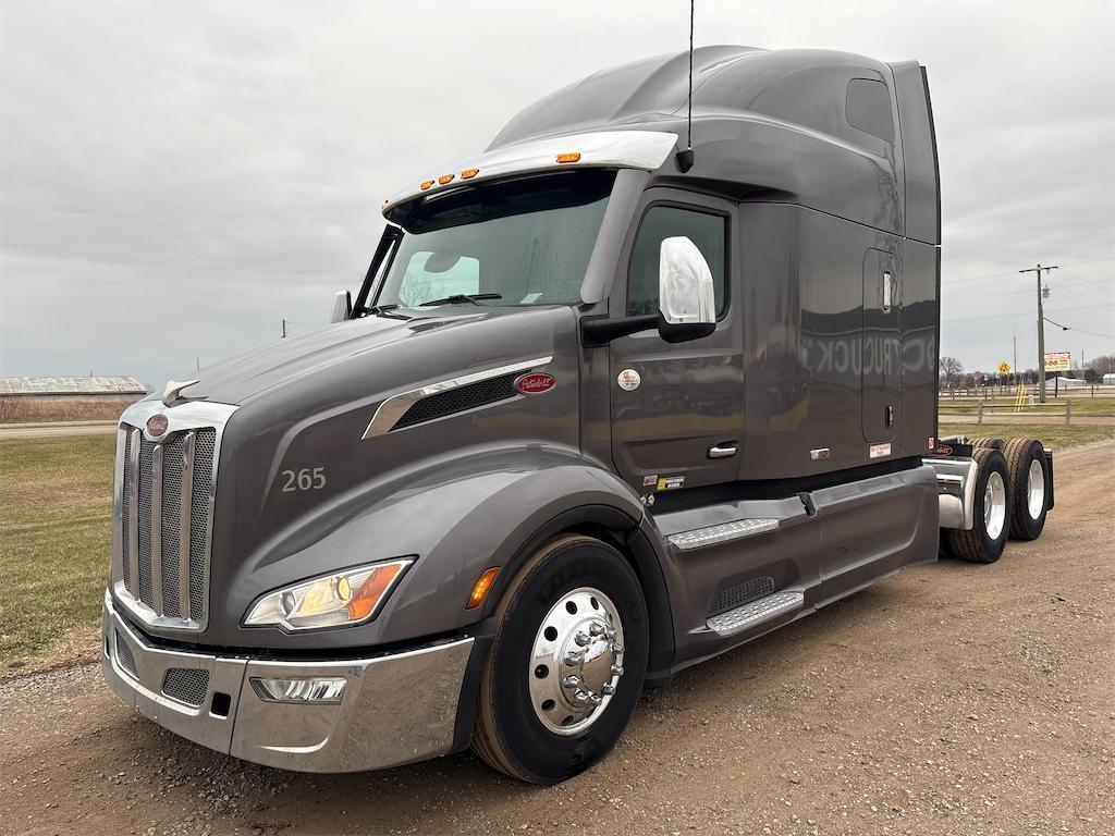 2024 Peterbilt 579 1XPBDP9X2RD895842