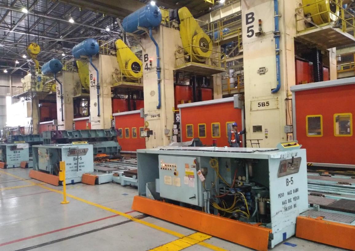 1700 Ton Clearing Double Action Press