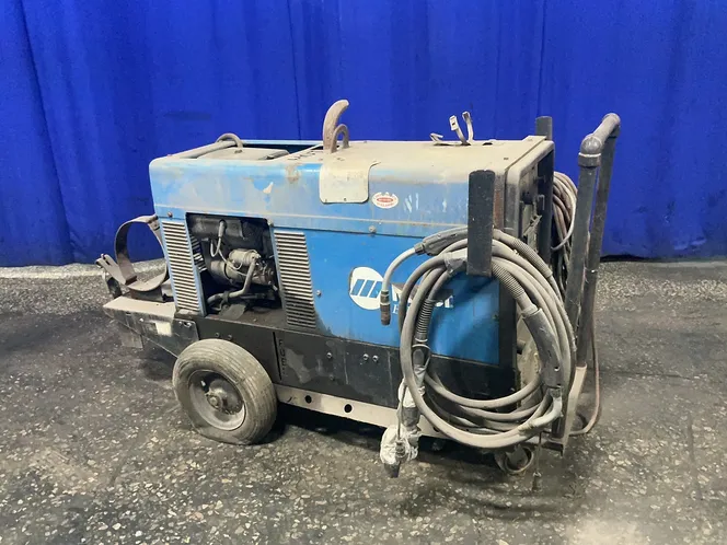 Miller 250 Amp Welder - Bobcat 250