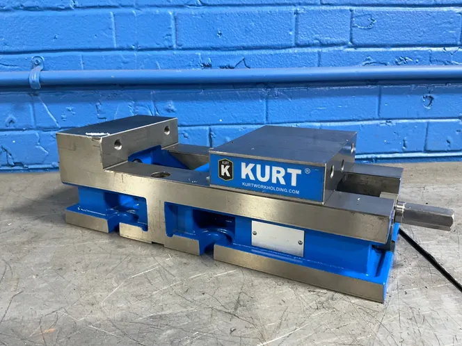KURT 6” VISE  -  3600V